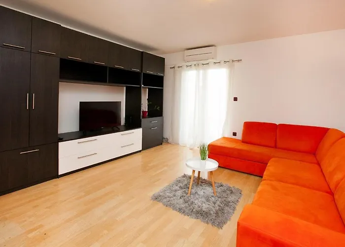 Sunny & Relaxing Apartment